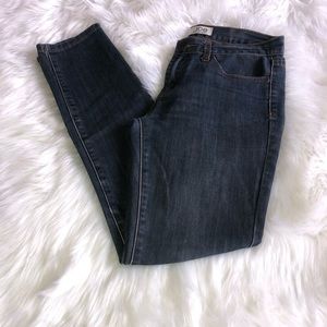 Joe Fresh Jeans Slim Coupe Etroite Size 2